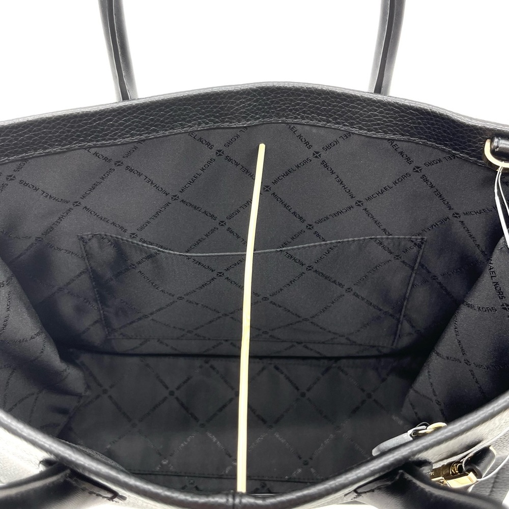 Michael Kors Mirella Medium EW Tote Bag Black - Picture 6 of 9